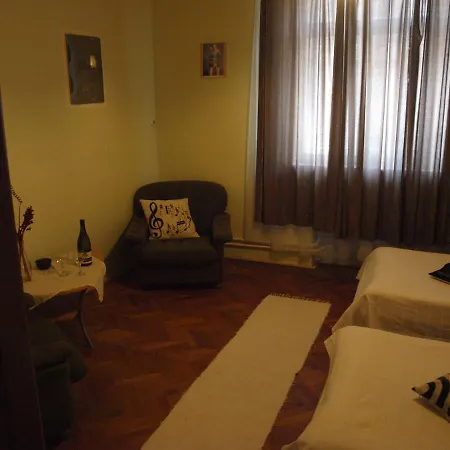 Rossa Lejlighed Louny
